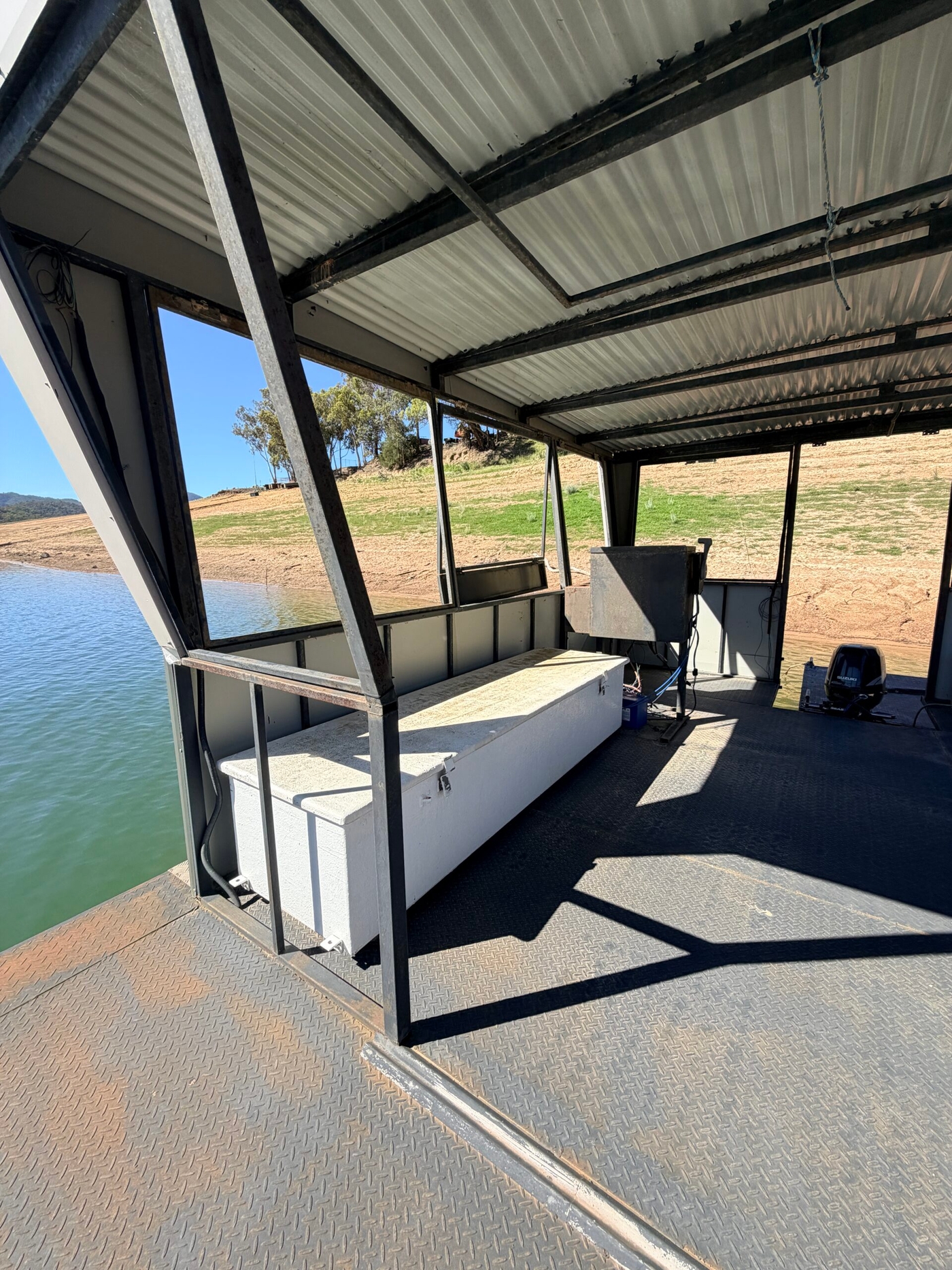 Eildon Day Barge Pontoon