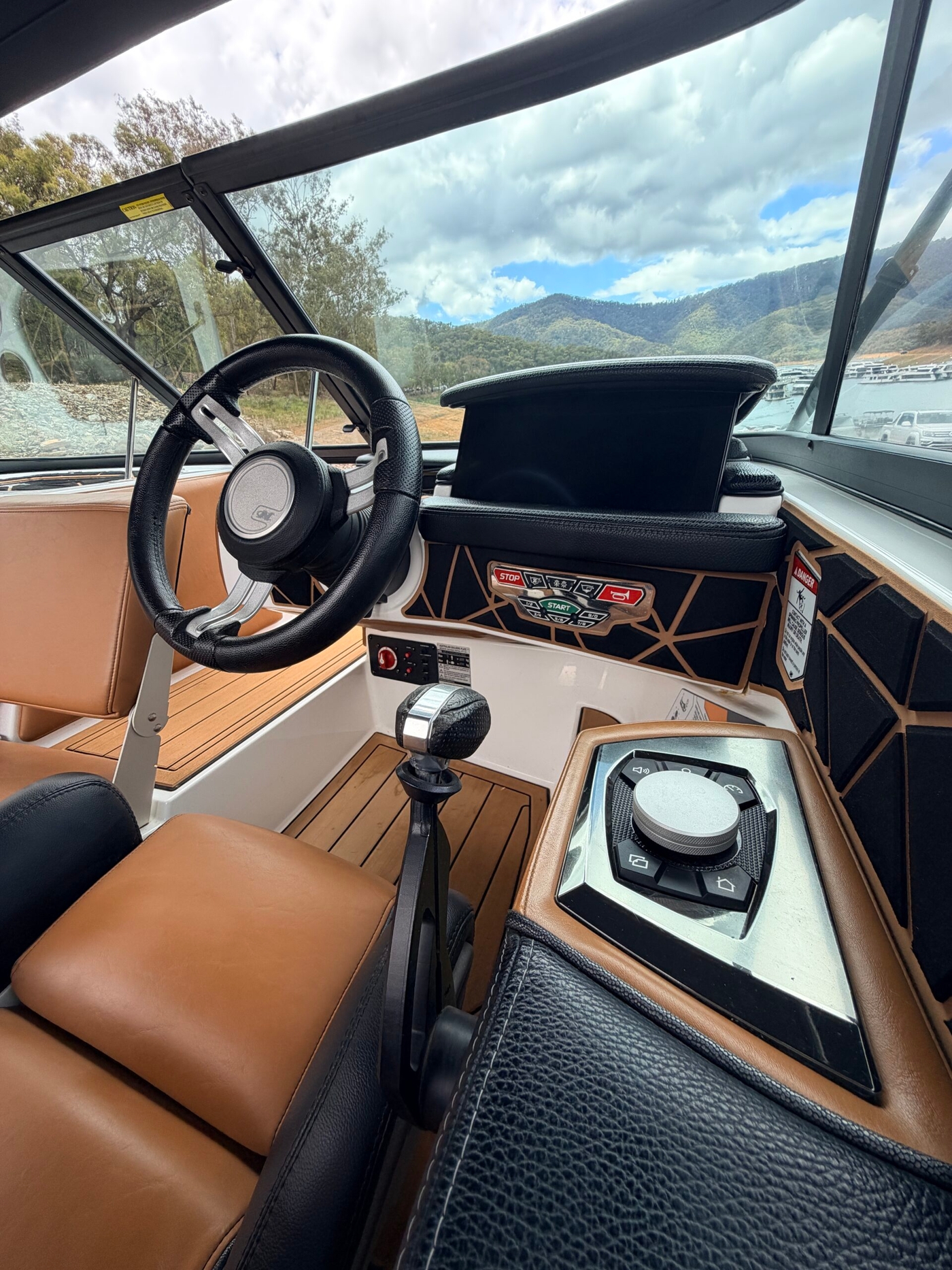 2020 Nautique 200 Ski Boat