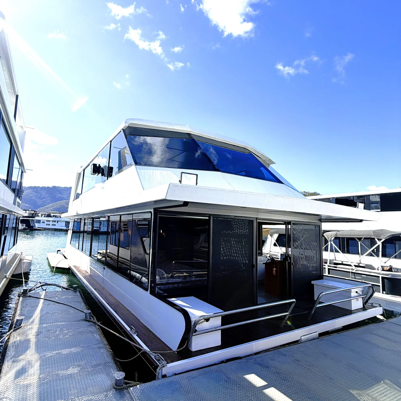 Dire Straits Lake Eildon Houseboat for Sale