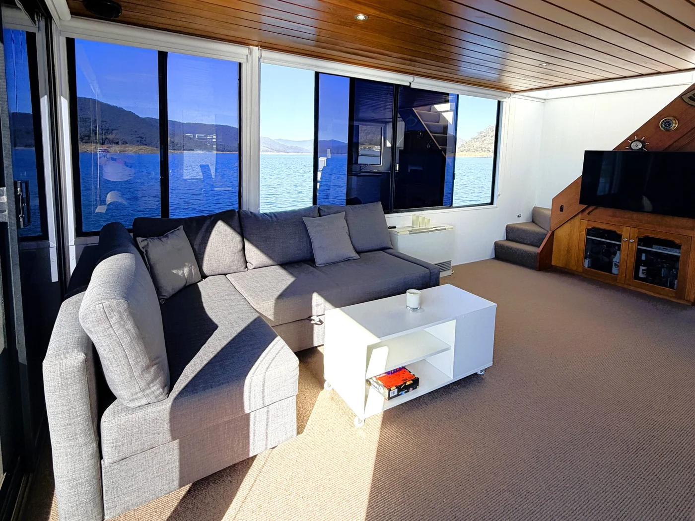 Eildon Houseboat for Sale – H2O