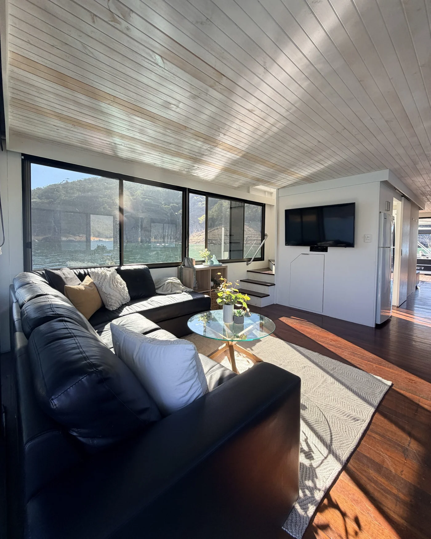 Featured Boat - Dragon Lady - New Price!