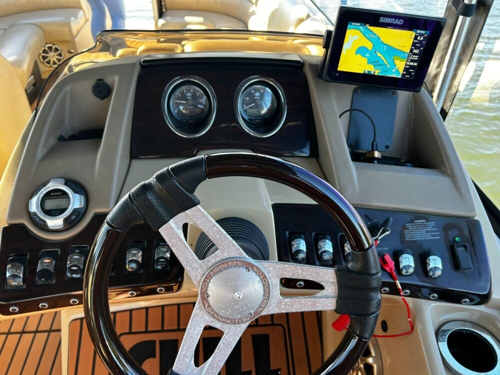 Bennington Pontoon Boat