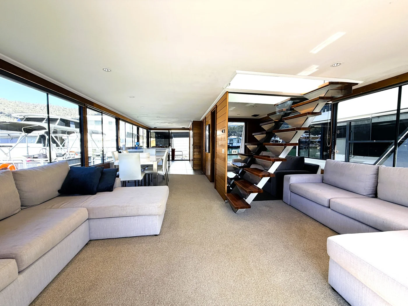 Dire Straits Lake Eildon Houseboat for Sale