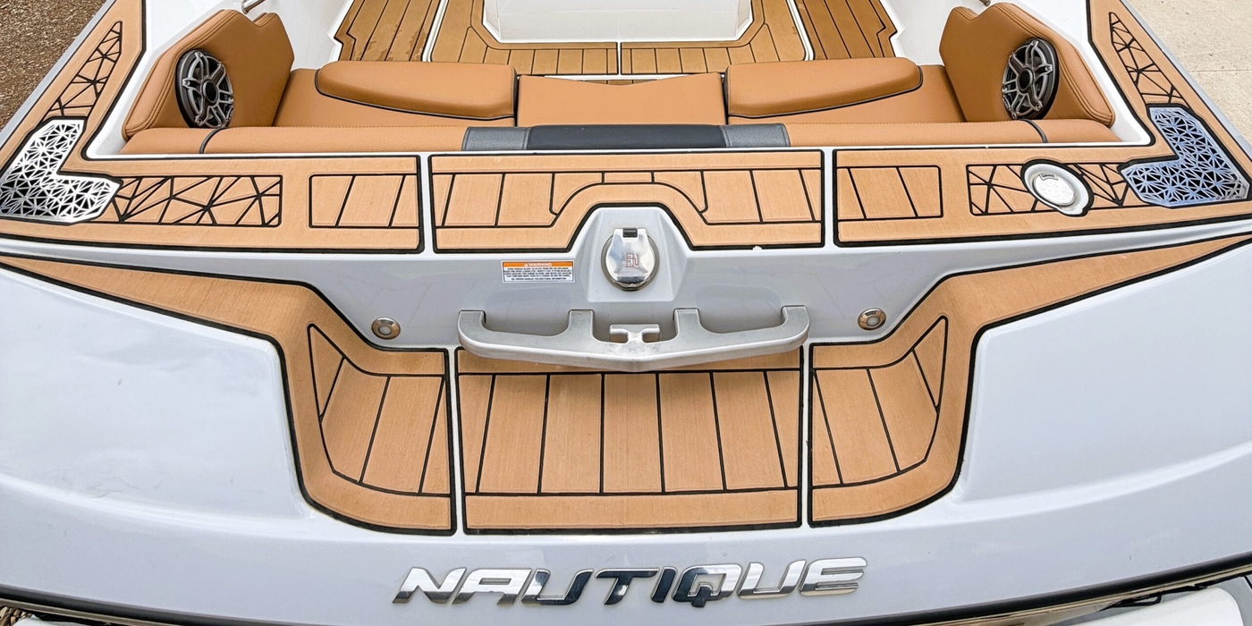 2020 Nautique 200 Ski Boat