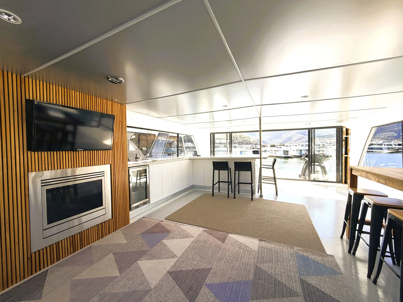 Dire Straits Lake Eildon Houseboat for Sale