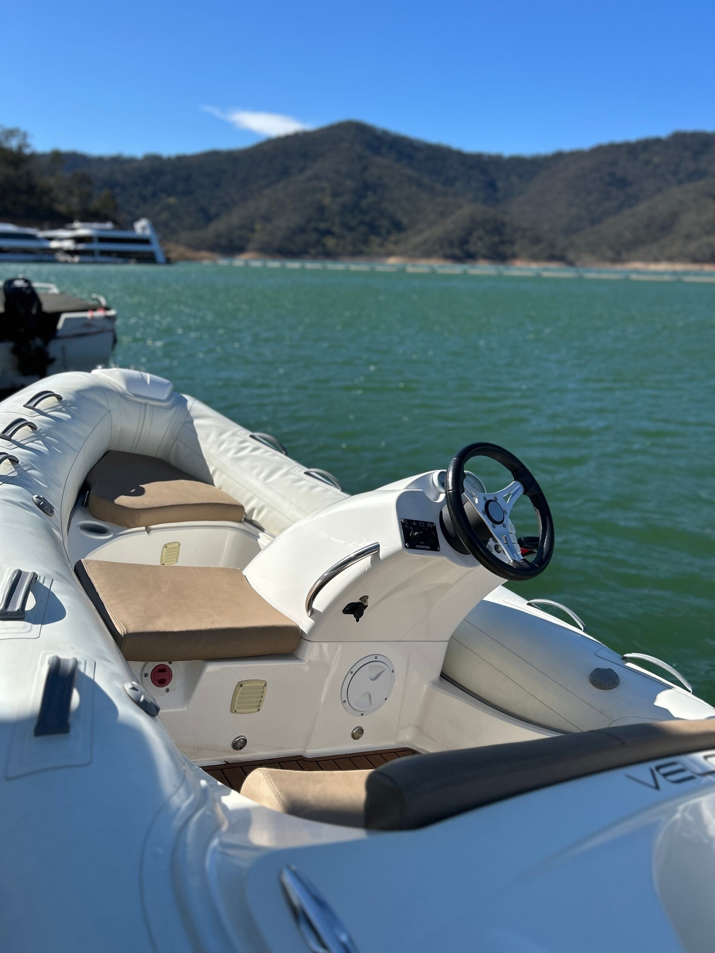 2018 BRIG 380 with Honda 50hp
