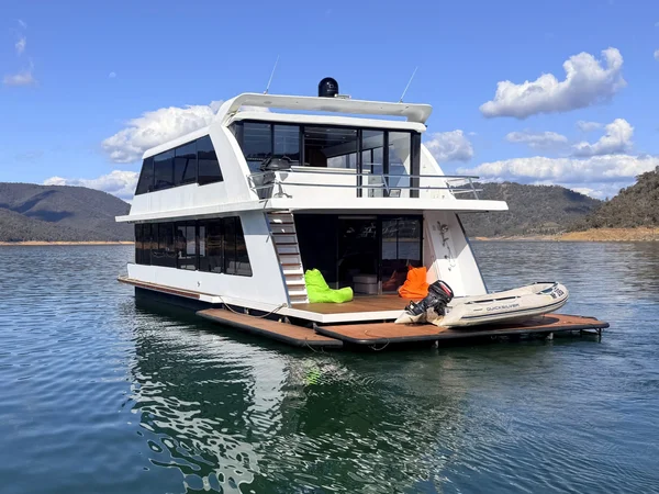Dire Straits Lake Eildon Houseboat for Sale