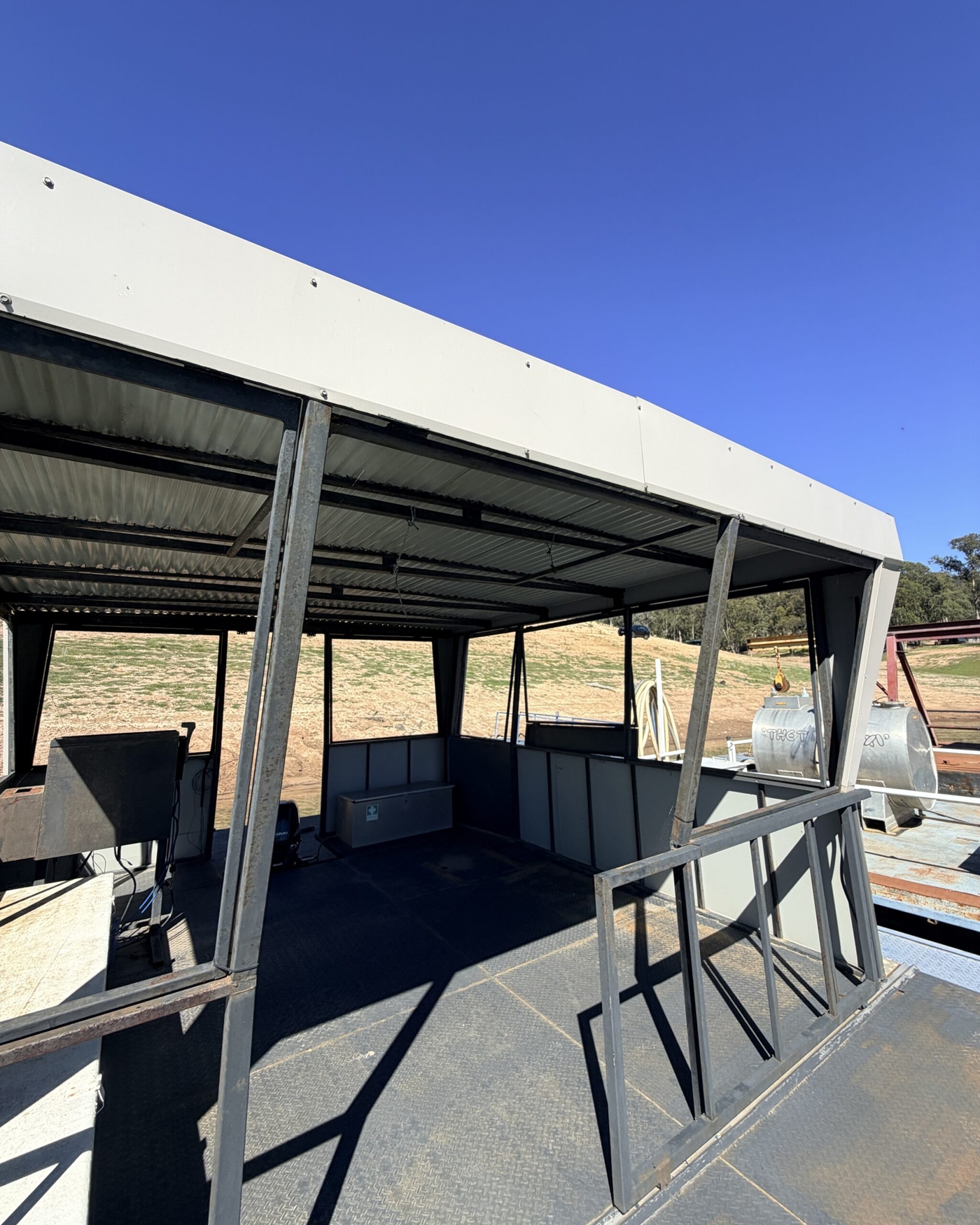 Eildon Day Barge Pontoon