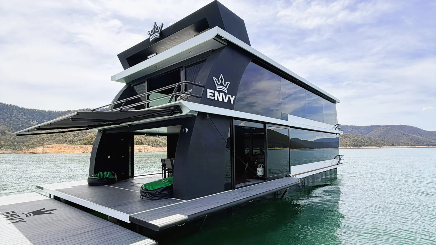Featured Boat - ENVY