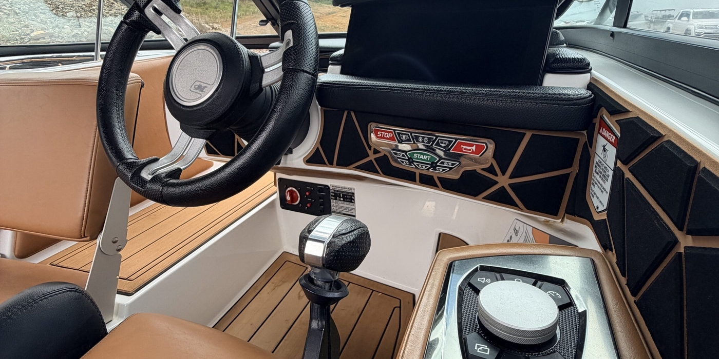 2020 Nautique 200 Ski Boat