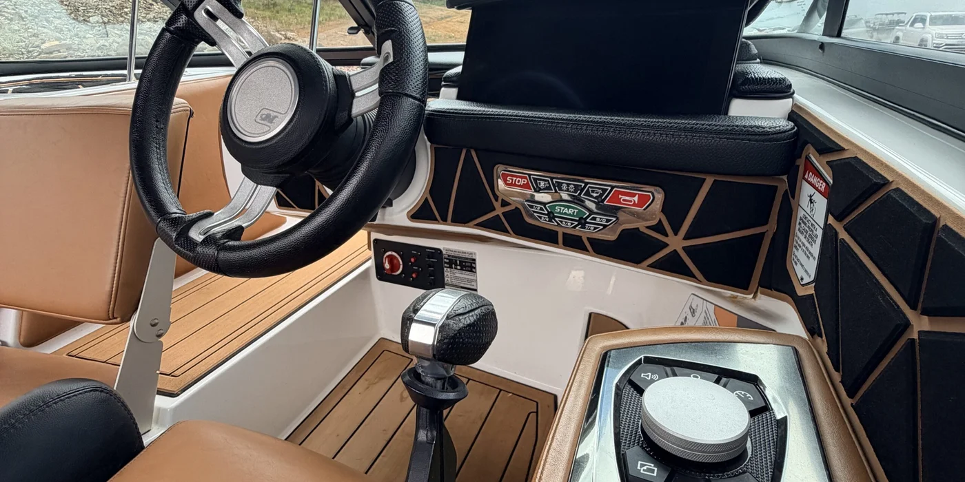 2020 Nautique 200 Ski Boat