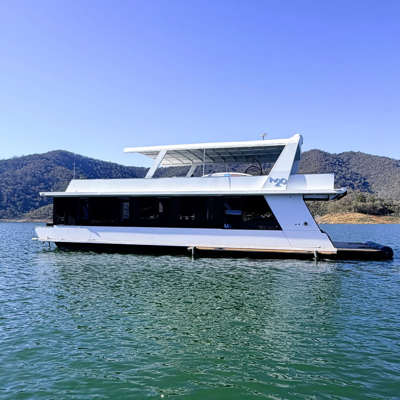 Eildon Houseboat for Sale – H2O