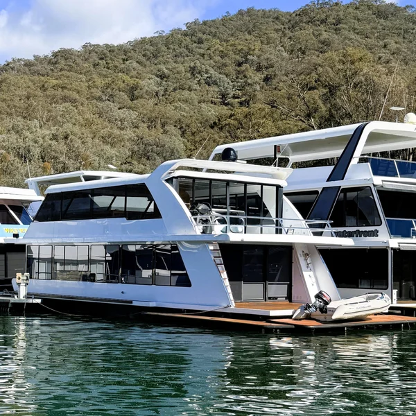Dire Straits Lake Eildon Houseboat for Sale