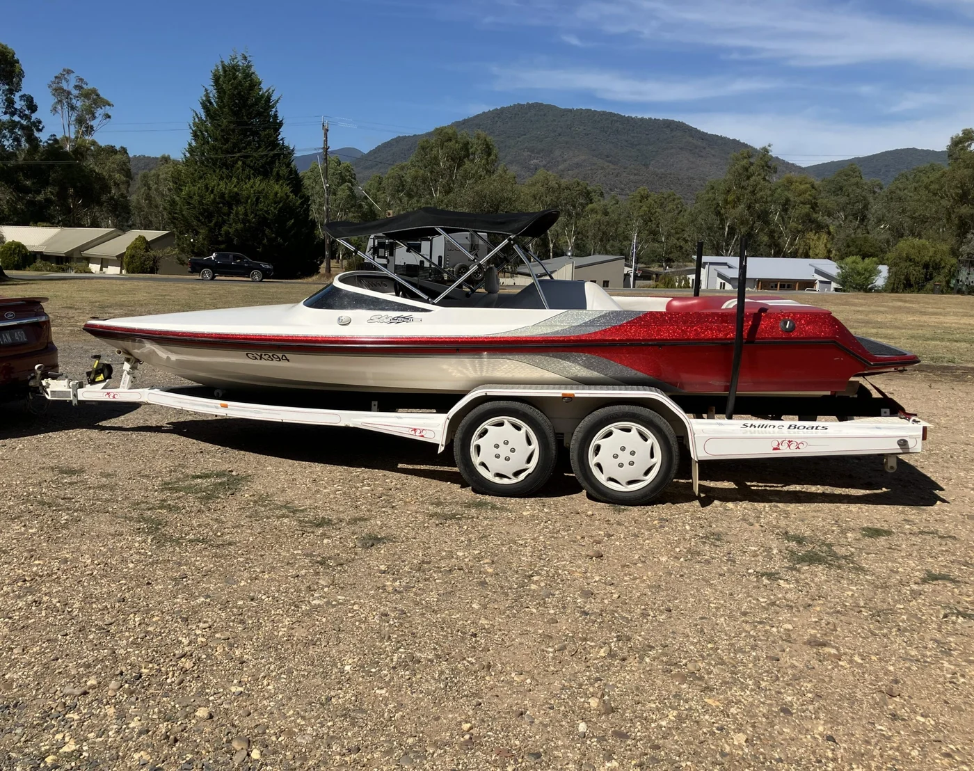 2003 SKILINE Ski Boat