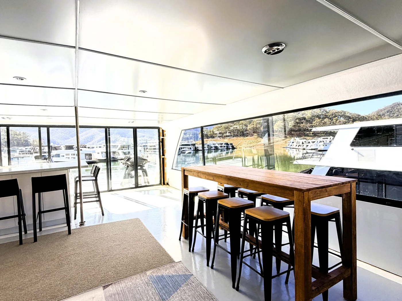 Dire Straits Lake Eildon Houseboat for Sale