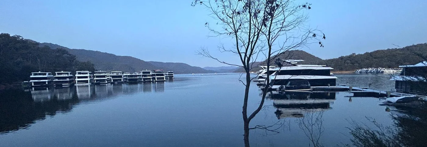 Sell Lake Eildon Houseboat