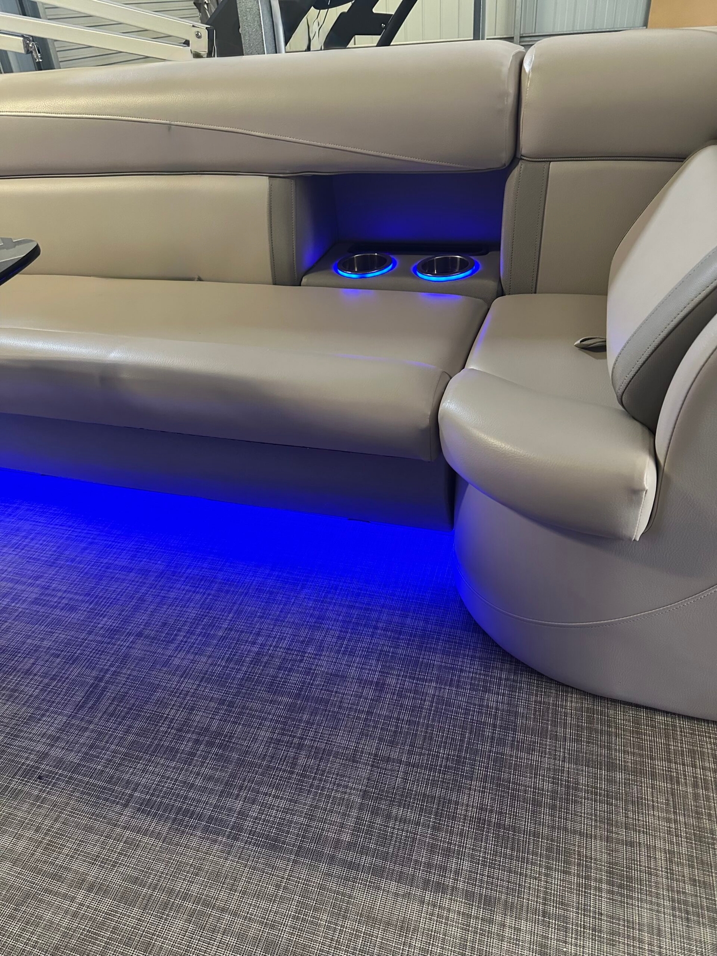 Harris 240 Cruiser Pontoon Boat