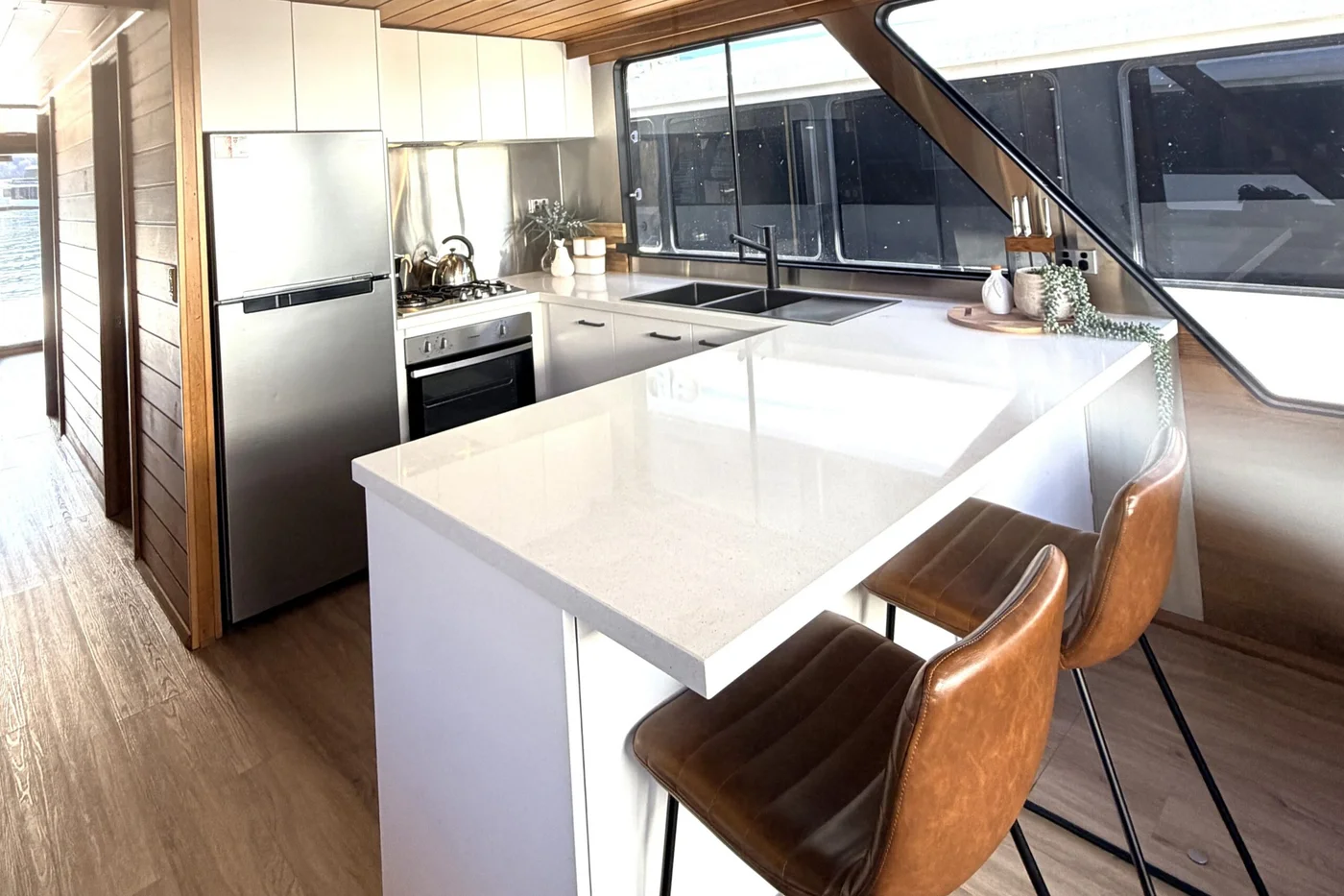 Eildon Houseboat for Sale – Kapalua