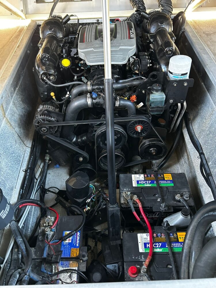 Bennington Pontoon Boat