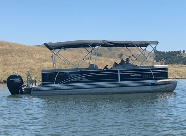 Harris 240 Cruiser Pontoon Boat
