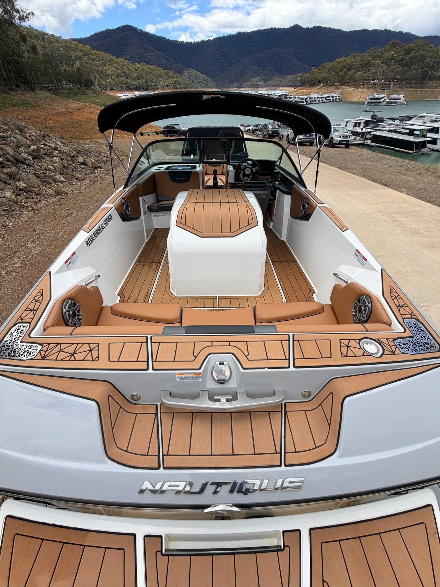 2020 Nautique 200 Ski Boat